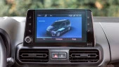 Protector de vidrio templado Pixsel en el monitor CITROEN BERLINGO - 9.4“ 2018 - 2024