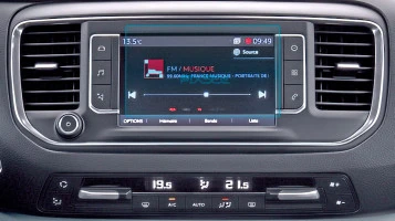 Protector de vidrio templado Pixsel en el monitor CITROEN SPACETOURER - 7“ 2017 - 2023