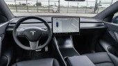 Protector de vidrio templado Pixsel en el monitor TESLA MODEL Y - 16.4“ 2020 - 2024