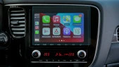 Protector de vidrio templado Pixsel en el monitor MITSUBISHI OUTLANDER - 9.5“ 2019 - 2022