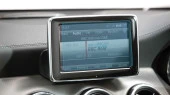 Protector de vidrio templado Pixsel en el monitor MERCEDES BENZ CLA-CLASS - 6.9“ 2013 - 2016