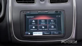 Protector de vidrio templado Pixsel en el monitor RENAULT LOGAN - 6.9“ 2014 - 2016