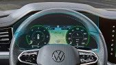 Protector de vidrio templado Pixsel en el panel de instrumentos VOLKSWAGEN TOUAREG - 16.2“ 2023 -