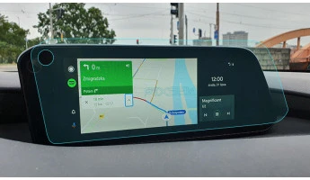 Protector de vidrio templado Pixsel en el monitor MAZDA 3 - 13“ 2019 - 2023