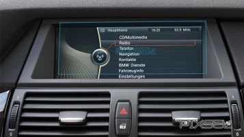 Protector de vidrio templado Pixsel en el monitor BMW X5 - 8.8“ 2007 - 2013 (E70)