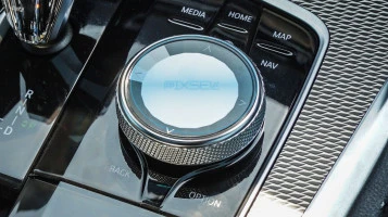 Protector de vidrio templado Pixsel para el selector BMW X6 - 2.7“ 2019 - 2022 (G06)