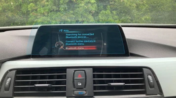 Protector de vidrio templado Pixsel en el monitor BMW 4 / M4 - 10.6“ 2013 - 2020 (F32, F33, F36, F82, F83)