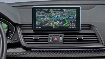 Protector de vidrio templado Pixsel en el monitor AUDI Q5 / SQ5 - 9.7“ 2017 - 2020