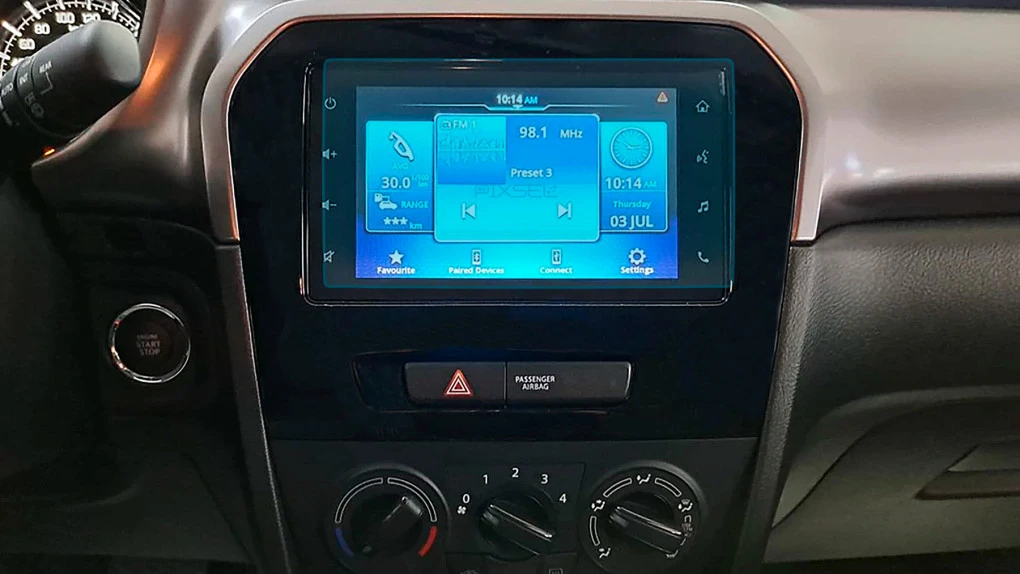 Protector de vidrio templado Pixsel en el monitor SUZUKI VITARA - 8.7“ 2025 -