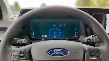 Protector de vidrio templado Pixsel en el panel de instrumentos FORD TOURNEO / TRANSIT COURIER - 12.5“ 2023 -