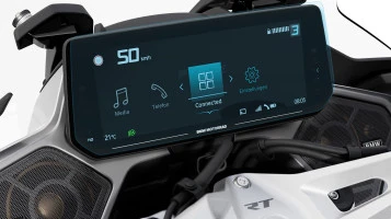 Protector de vidrio templado Pixsel en el velocímetro de la moto BMW R1300 RT 2025 13“
