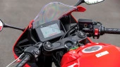 Protector de vidrio templado Pixsel en el velocímetro de la moto HONDA CB / CBR650R 2024 - 7.1“