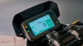 Protector de vidrio templado Pixsel en el velocímetro de la moto HONDA HORNET / R 500 / 1000 / NX 2024 - 7.1“