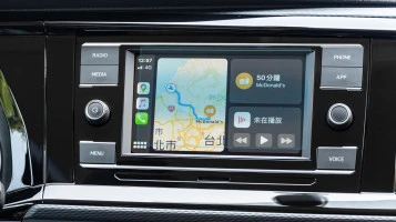 Protector de vidrio templado Pixsel en el monitor VOLKSWAGEN CARAVELLE - 6.5“ 2020 - 2024