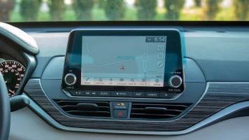 Protector de vidrio templado Pixsel en el monitor NISSAN ALTIMA - 10.8“ 2018 - 2022