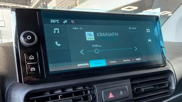 Protector de vidrio templado Pixsel en el monitor CITROEN BERLINGO - 11.1“ 2024 -