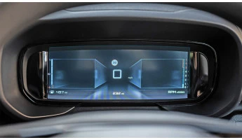 Protector de vidrio templado Pixsel en el panel de instrumentos FIAT DOBLO - 9.8“ 2024 -