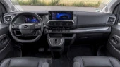 Protector de vidrio templado Pixsel en el monitor OPEL ZAFIRA LIFE - 11“ 2024 -